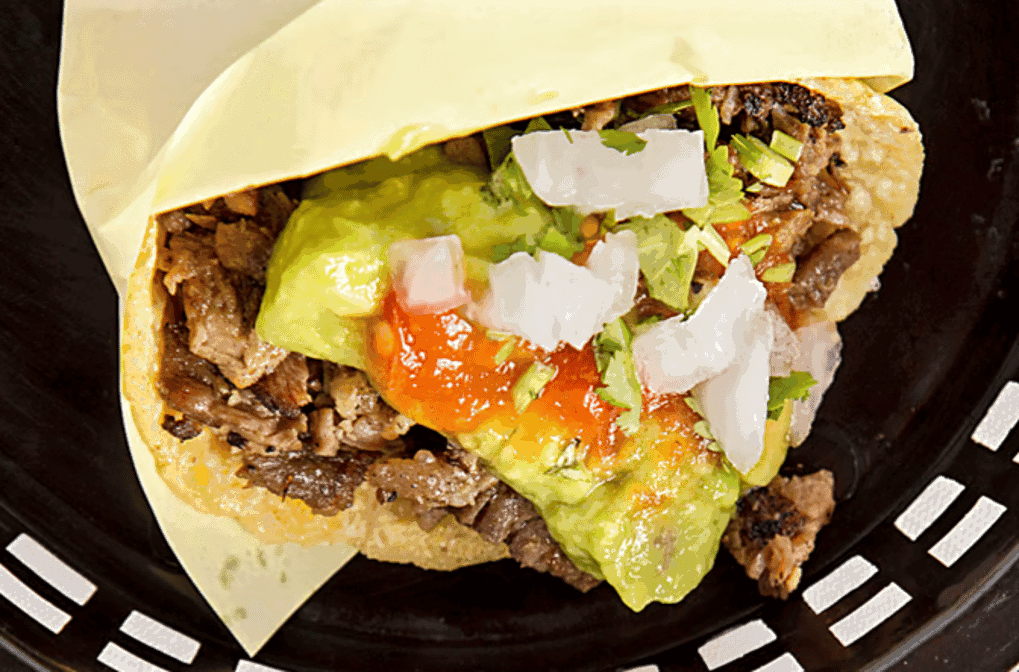 Taquería Revolución by null