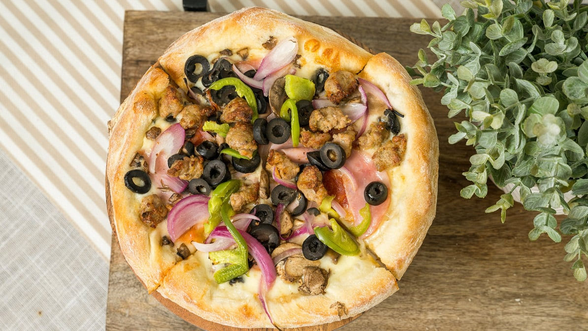 Primo's Pizzeria & Pub by null