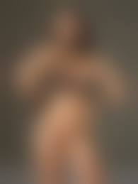 в лифчике без трусов|Она отлично смотрится в спортивном лифчике и без трусов -Разное -Красивые  голые девушки