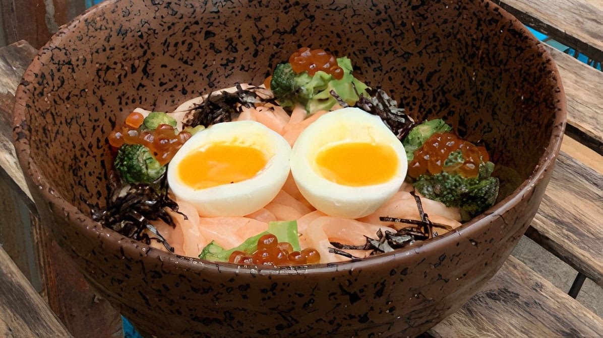 Momo Sushi Shack by null