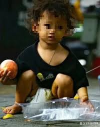 女孩尿 |女孩尿尿漏尿-插圖素材[105636758] - PIXTA圖庫