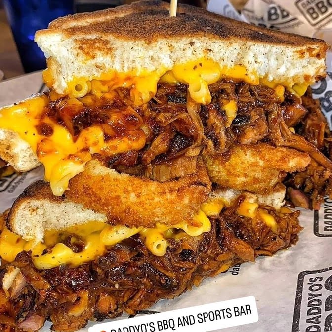 Daddy'Os BBQ & Sports Bar by null