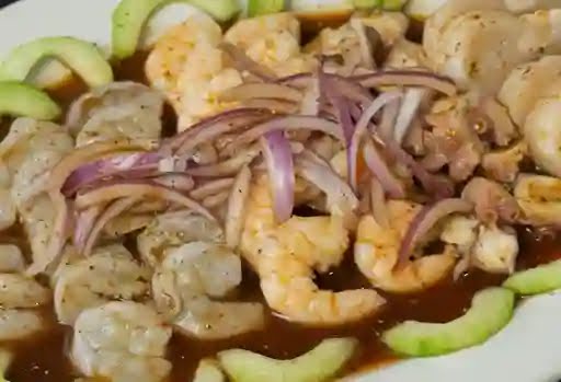 Mariscos Muelle 8 by null