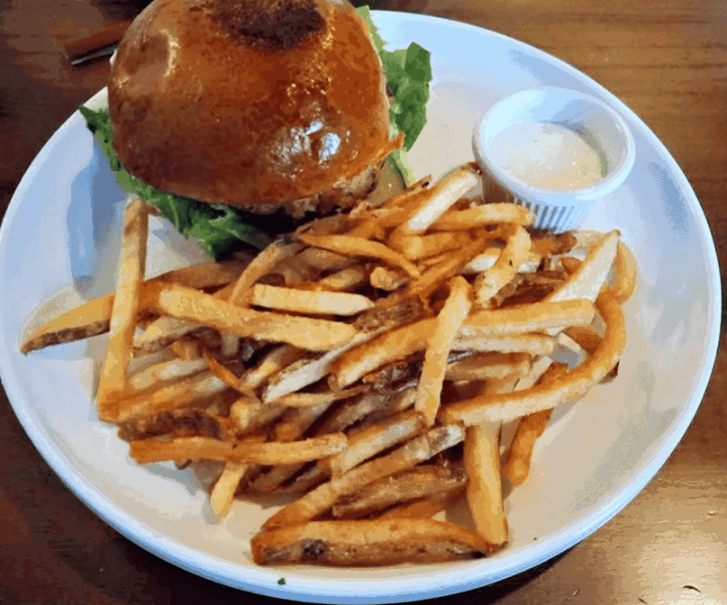 District Bistro by null