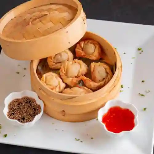 Babe's Noodles & Bar by null