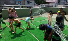 幼稚園児水遊び全裸|11 制服はパンツと泥！？ | 木更津社会館保育園