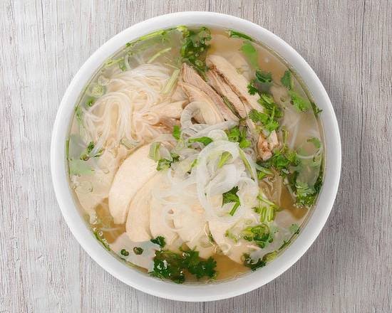 Phở Hòa + Jazen Tea (Weller) by null