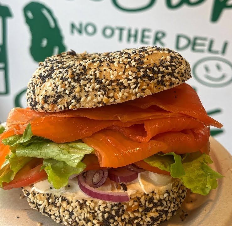 Manny's Deli Stop by null