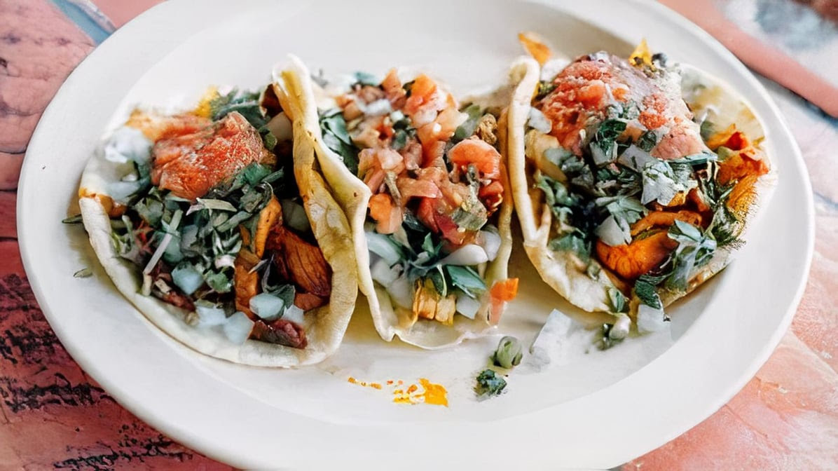 Pinches Tacos by null