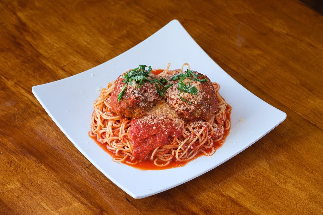 Kaos Pizzeria by null