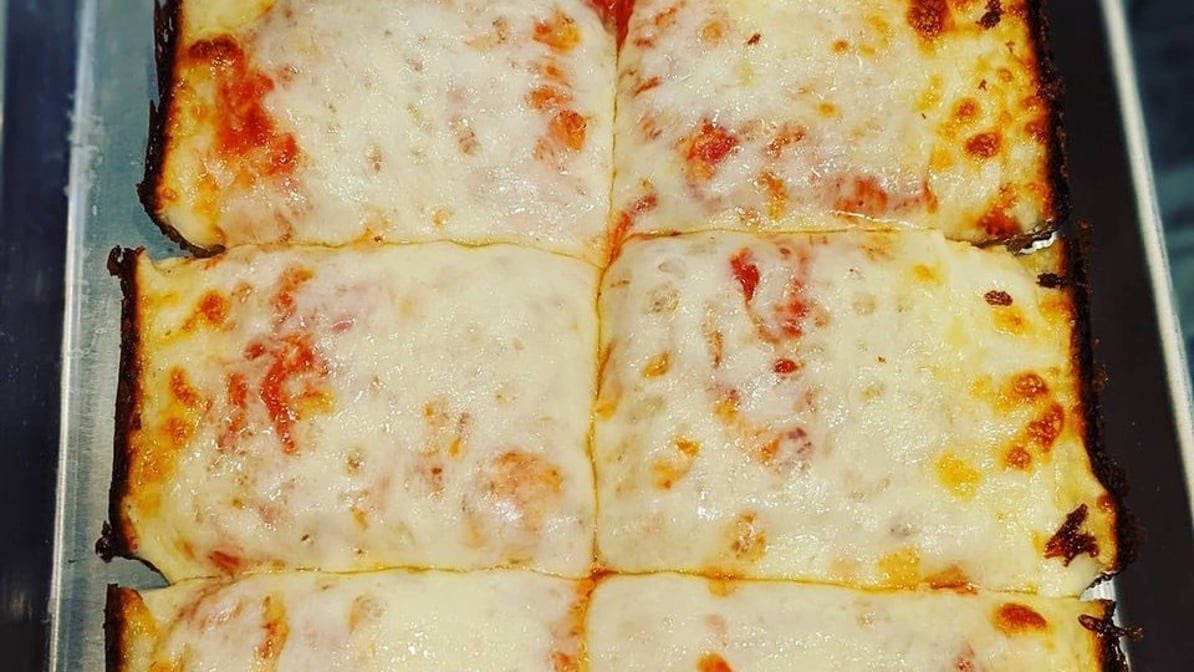 Wrecktangle Pizza by null