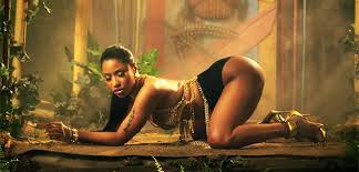 Video le tres sexy clip du single de nicki minaj anaconda avec drake jpg x Nicki minaj sexy