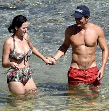 Orlando bloom gets super touchy feely on vacation with katy perry JPG x Orlando bloom