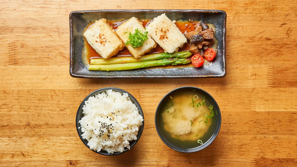 Ginza Sushi & Sake by null
