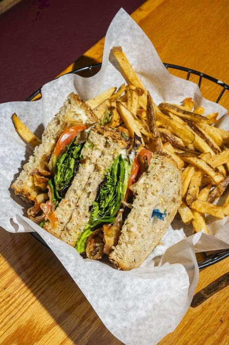 Lucky Baldwin's Pub by null