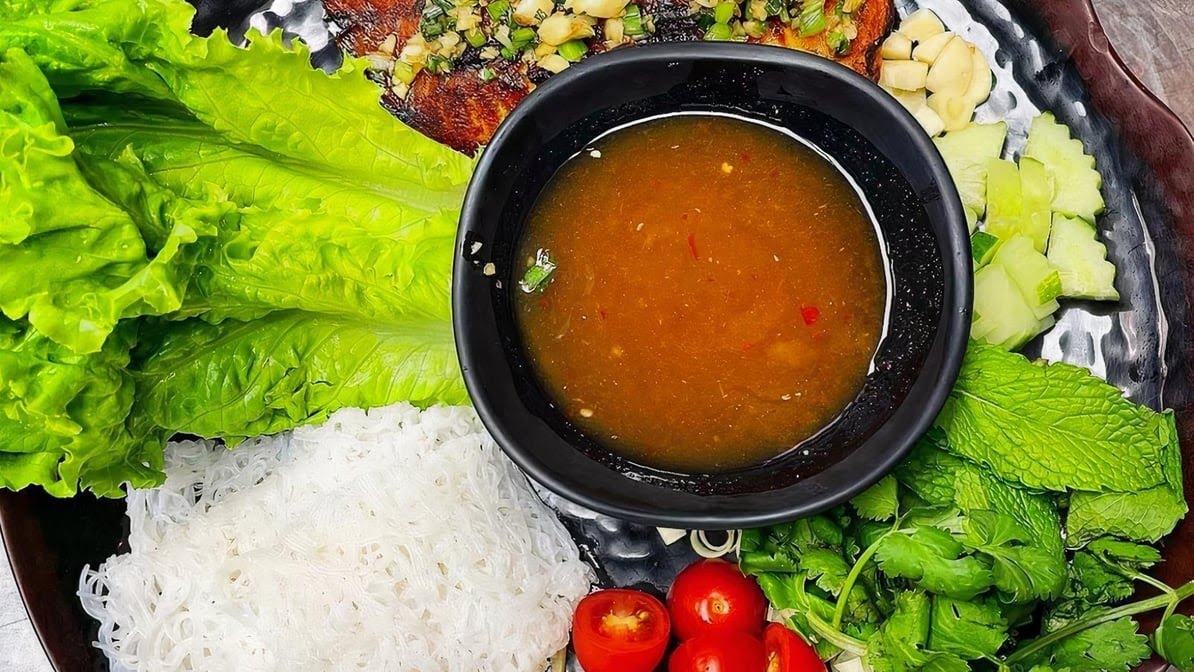 Vientiane Bistro by null