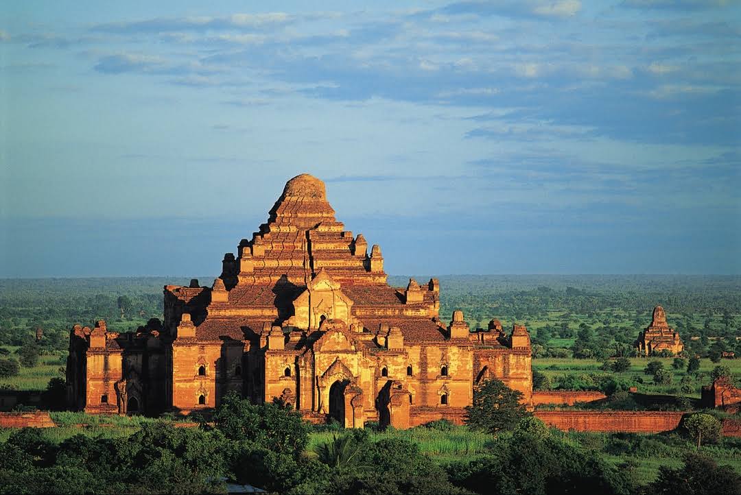 Dhammayangyi Temple image