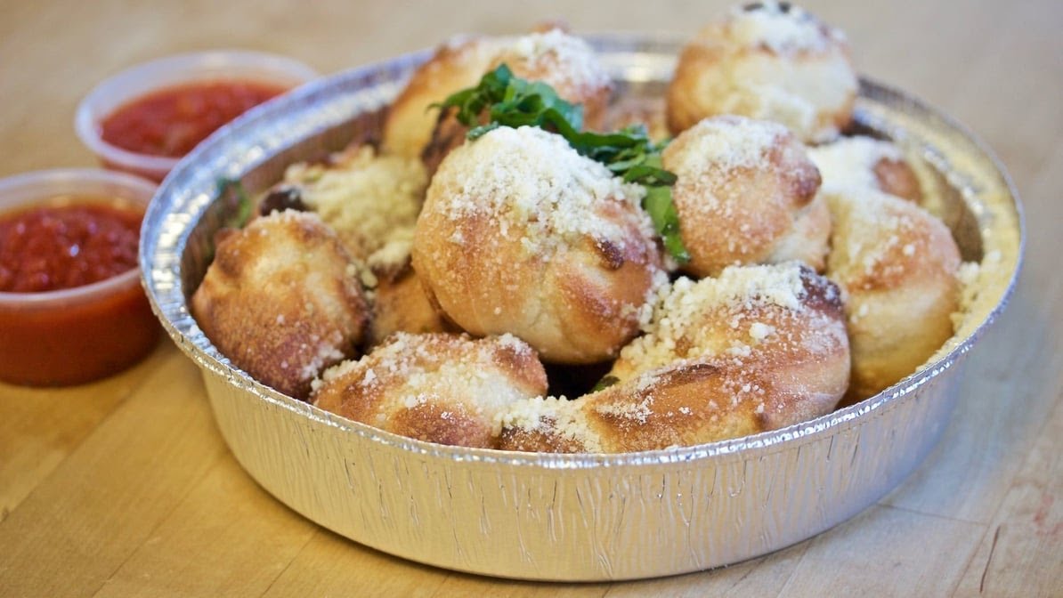 La Befana Pizzeria by null