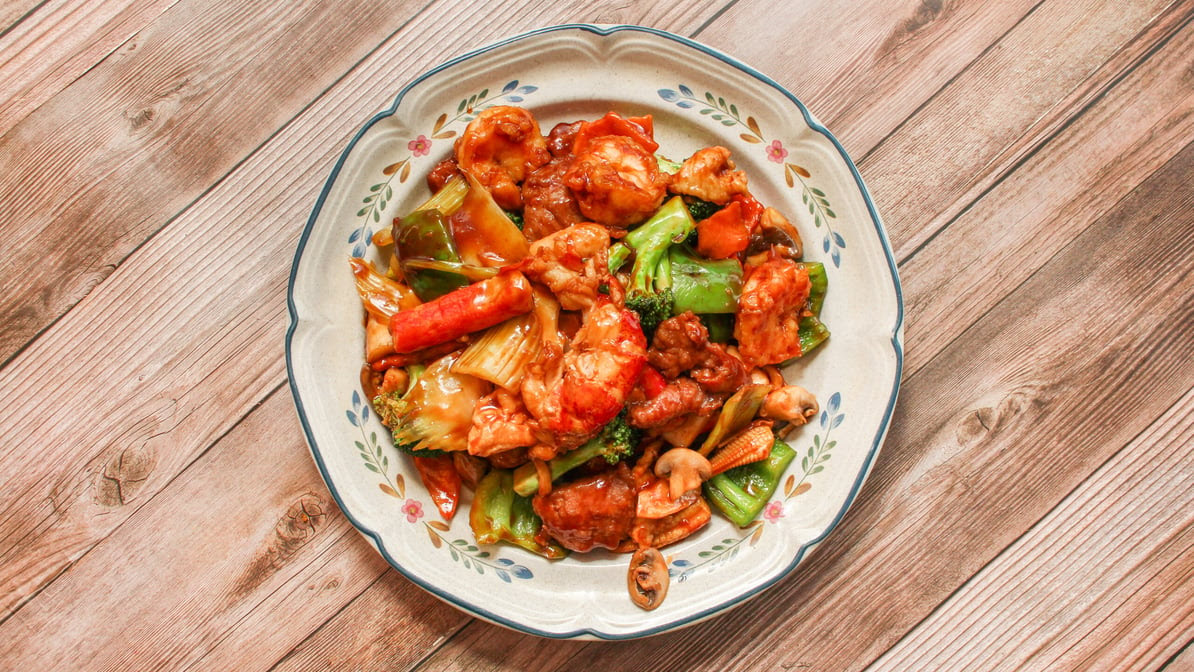 Hong Kong Chinese Restaurant by null