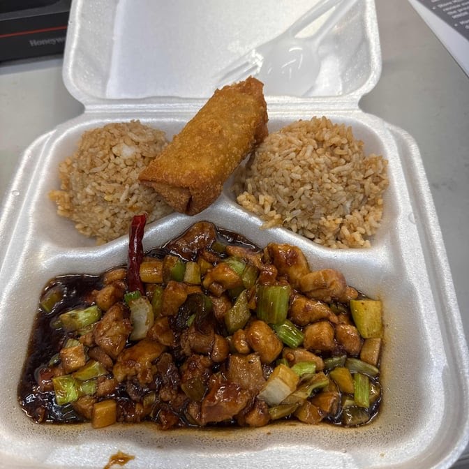 Taiwan Dragon Chinese Restaurant (台灣龍) by null