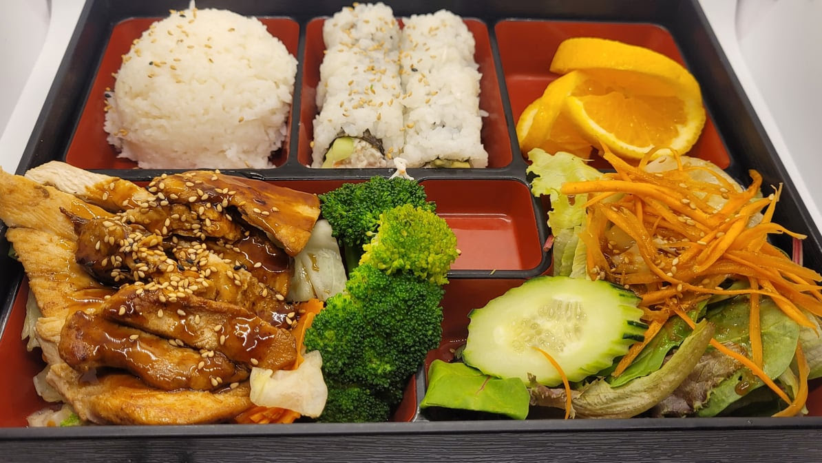 RIZE THAI SUSHI by null