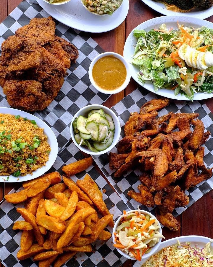 Big's Chicken by null