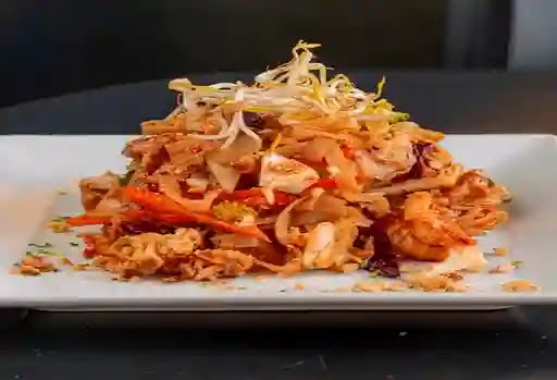 Babe's Noodles & Bar by null