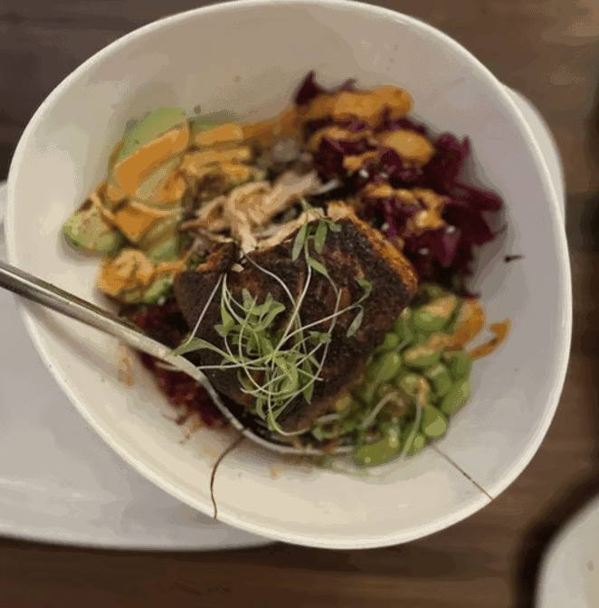 Central Kitchen + Bar by null