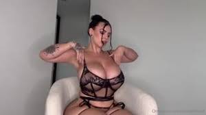 Easaatbaaaaaa andcqz lyiile jpg x Big tits onlyfans