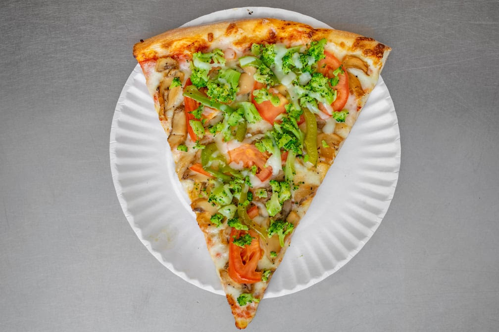 Tom's Delicious Pizza by null