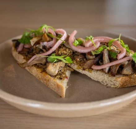 Willow & Wren Cafe' : Coffee, Wine, and Provisions by null