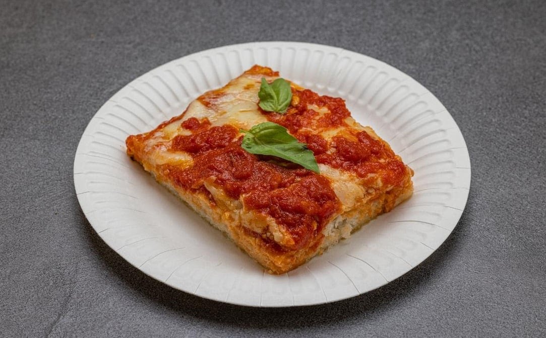 Danny Boy's Famous Original Pizza by null