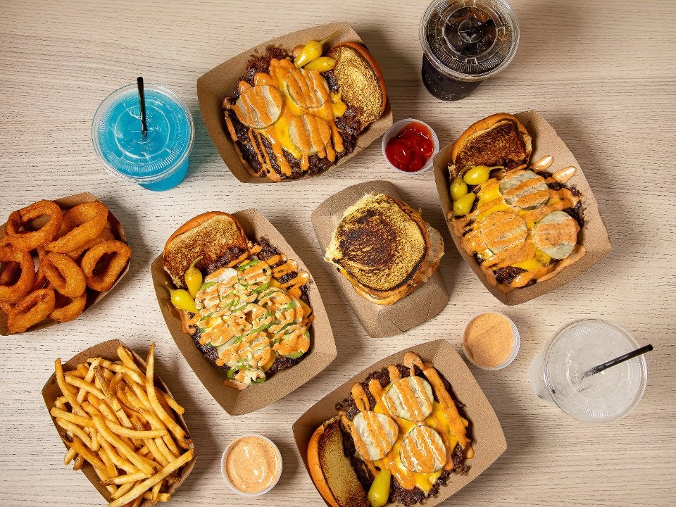 Small's Smash Club by null