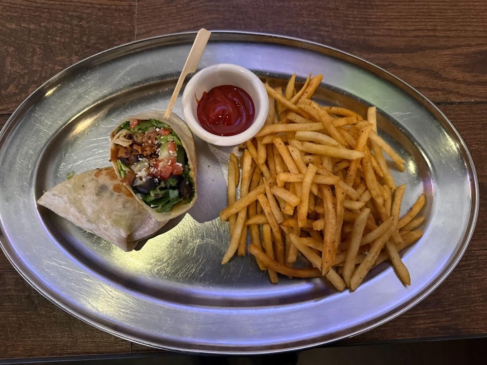 Saddle Ranch Chop House by null