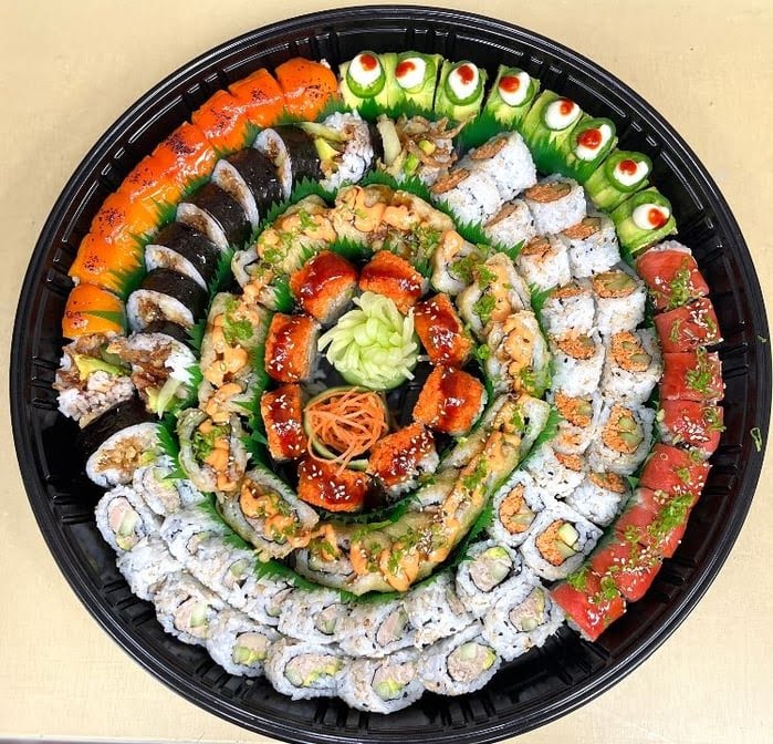 Daikon Vegan Sushi by null