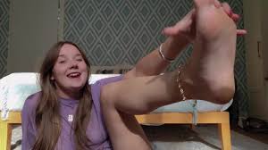 Brunette teen footjob porn videos jpg x Brunette teen footjob