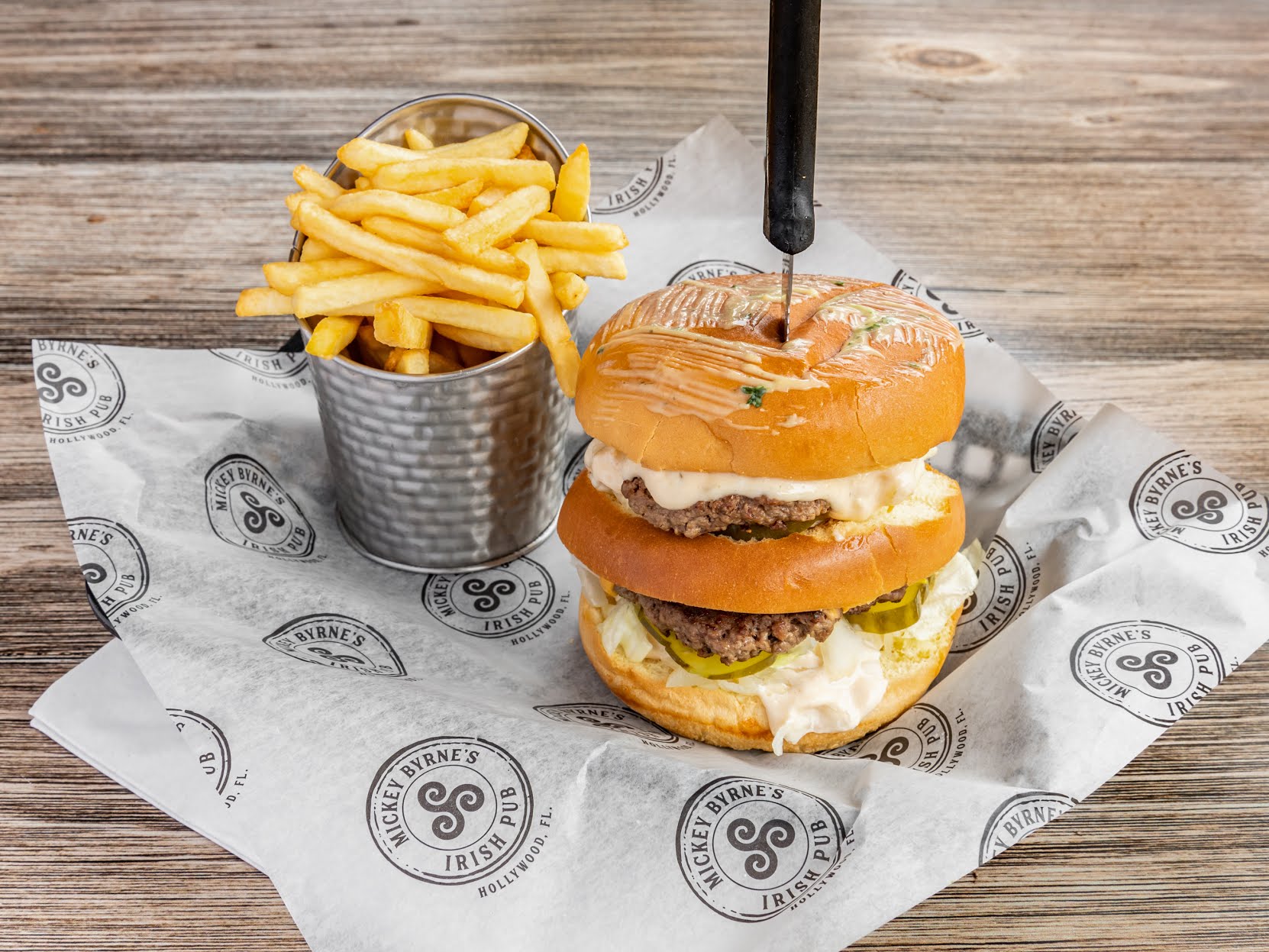 Mickey Byrne's Irish Pub & Restaurant by null