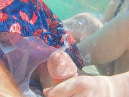 Cum underwater porn videos jpg x Underwater cumshot
