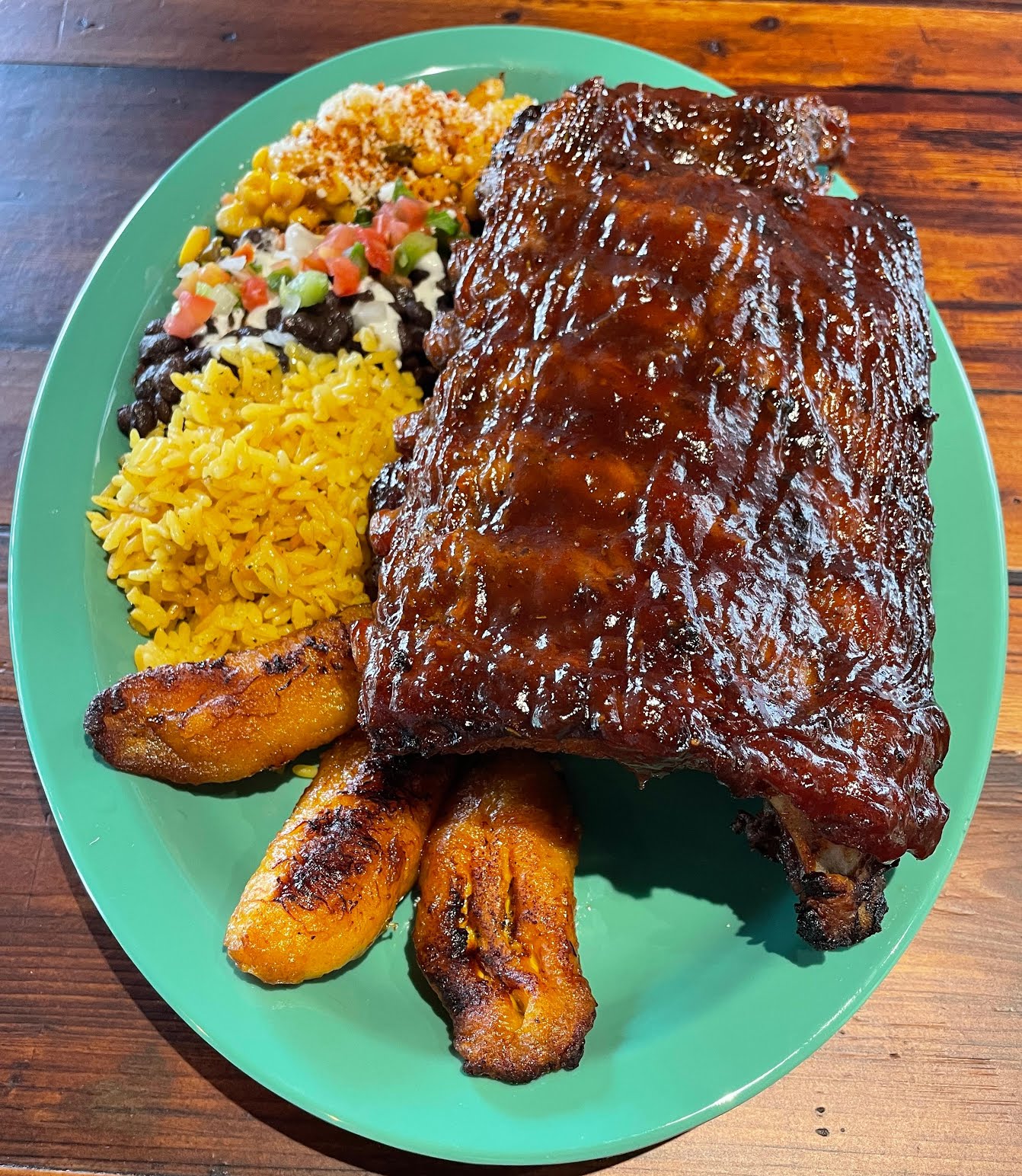 Wylie & Rum Island Bar and Grill by null