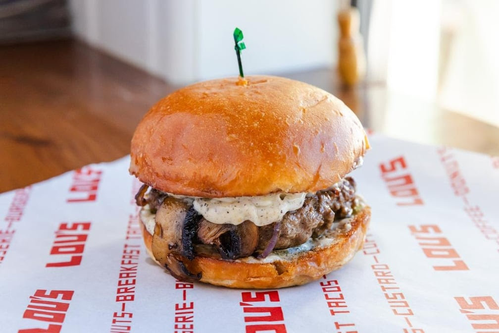 Lou's Barton Springs by null