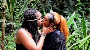 Best friends always kiss secretly jpg x Bff kissing