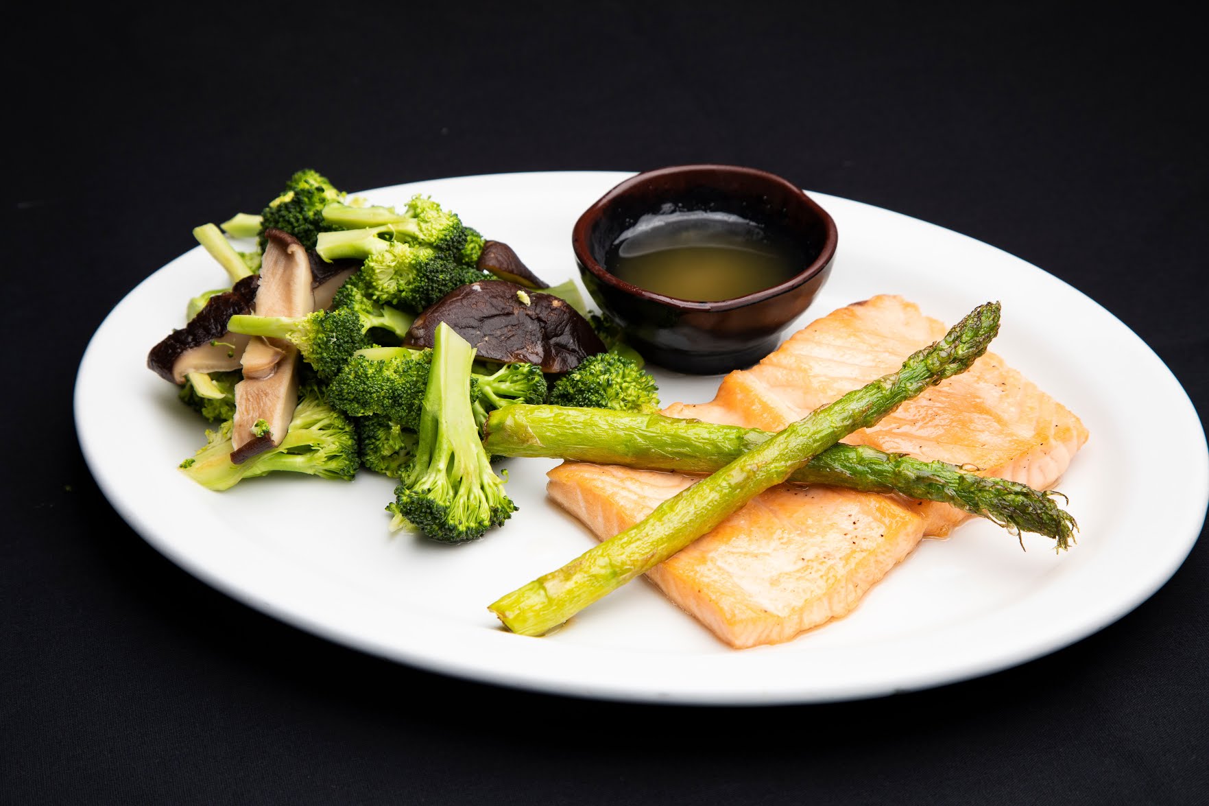 KAIZEN REVOLVING SUSHI by null