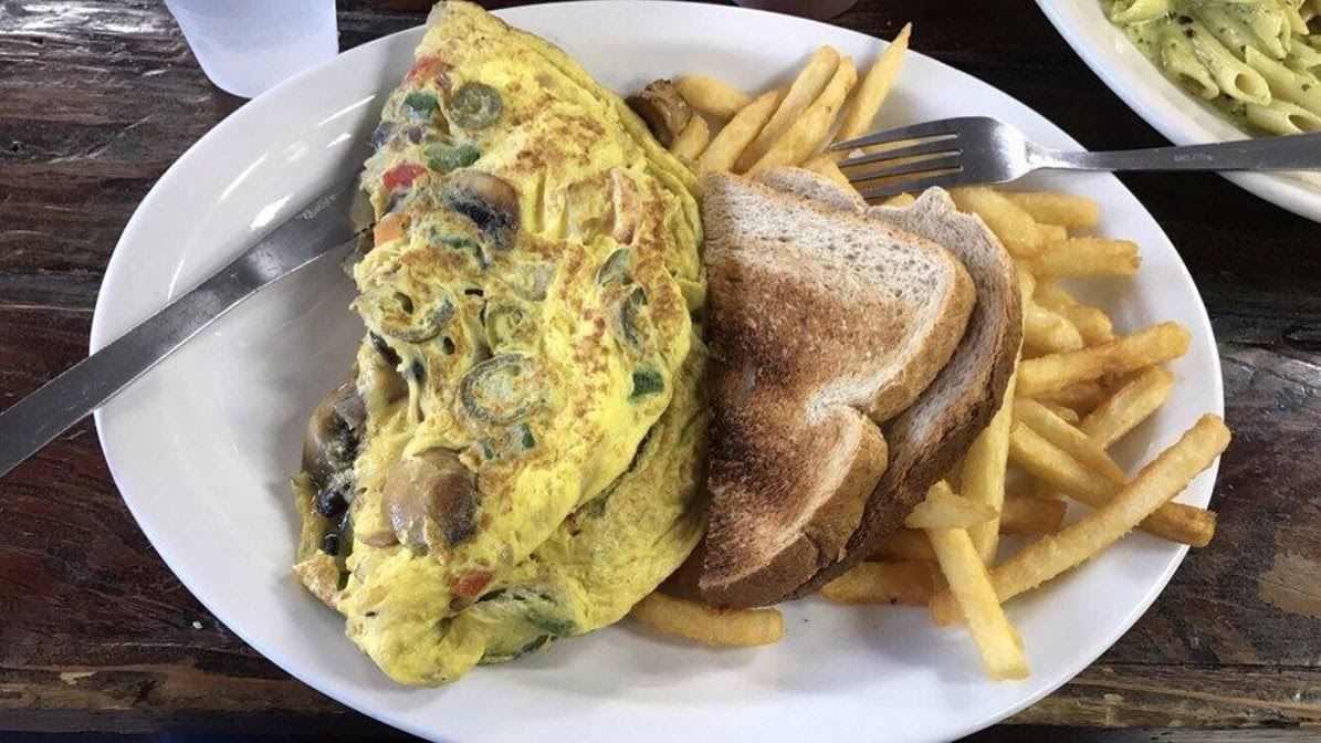 Sarah's Market & Cafe by null