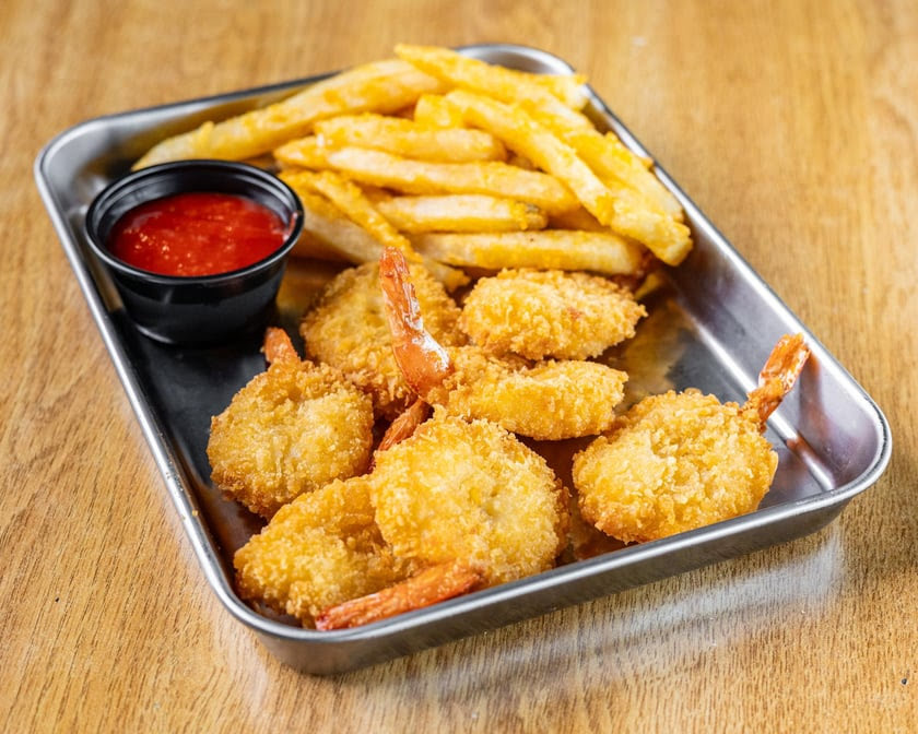 Five O'clock Sports Bar & Grill by null