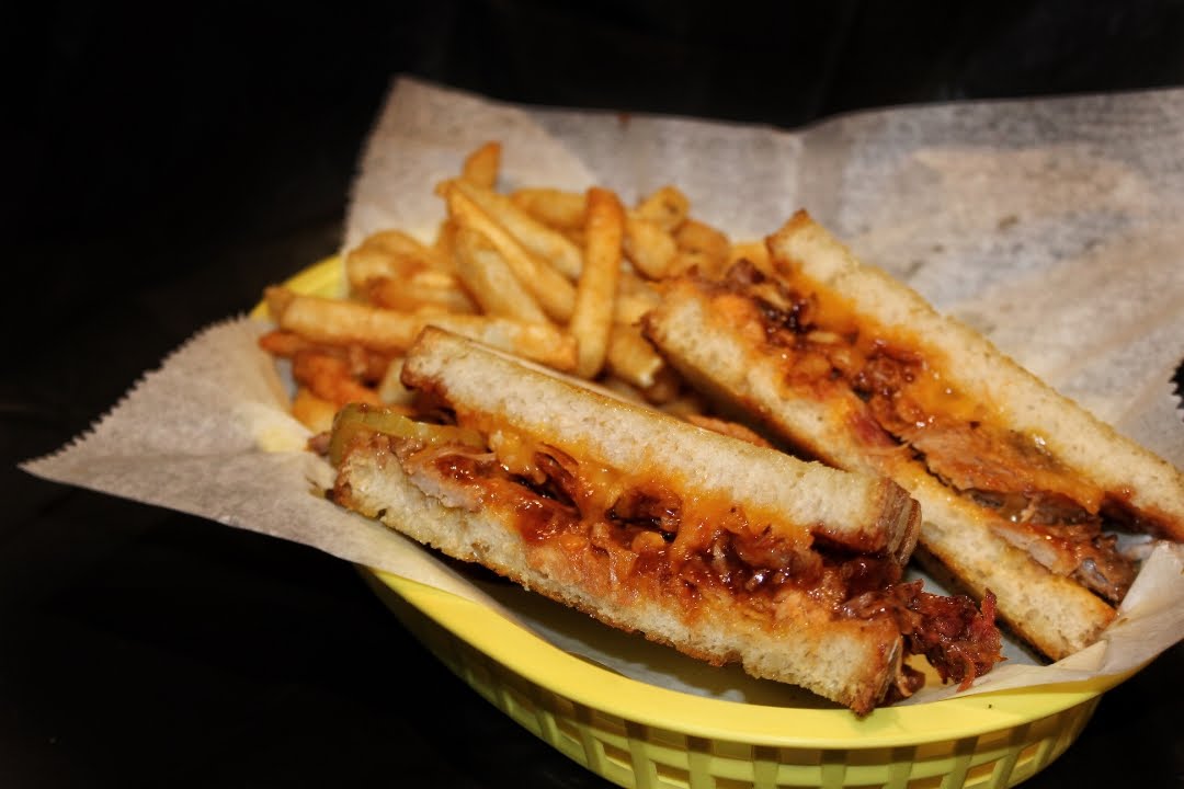 Joey G's Mac n Cheese by null