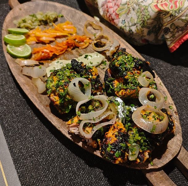 Kashmash by Fahd by null