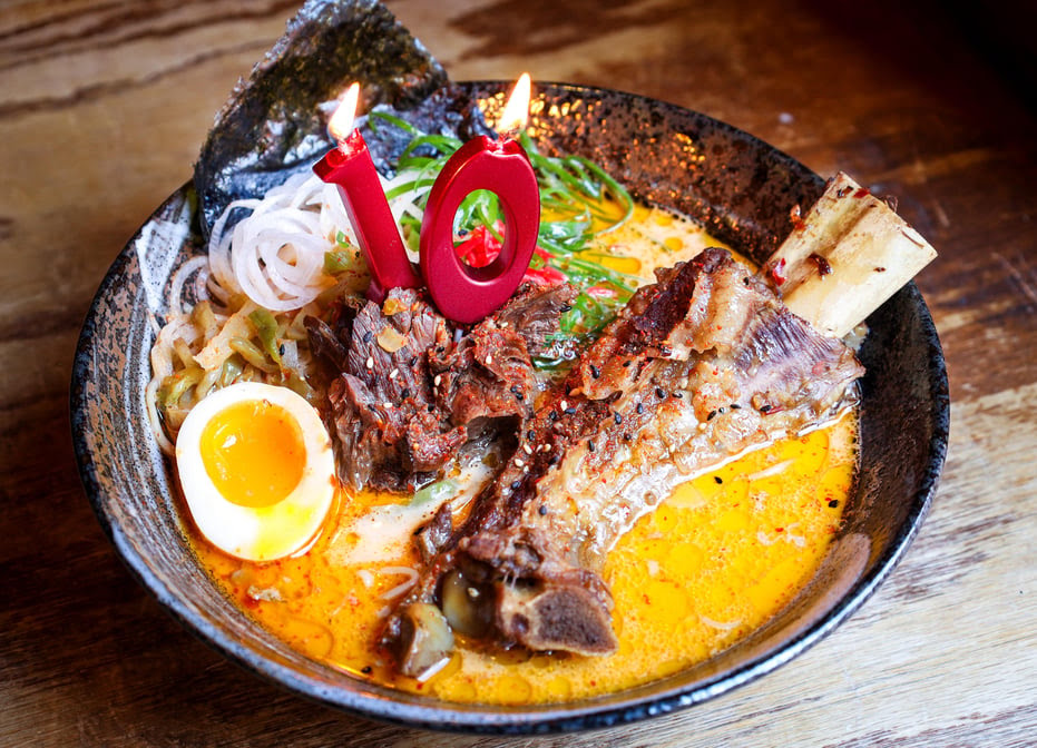 Strings Ramen Shop Lakeview by null