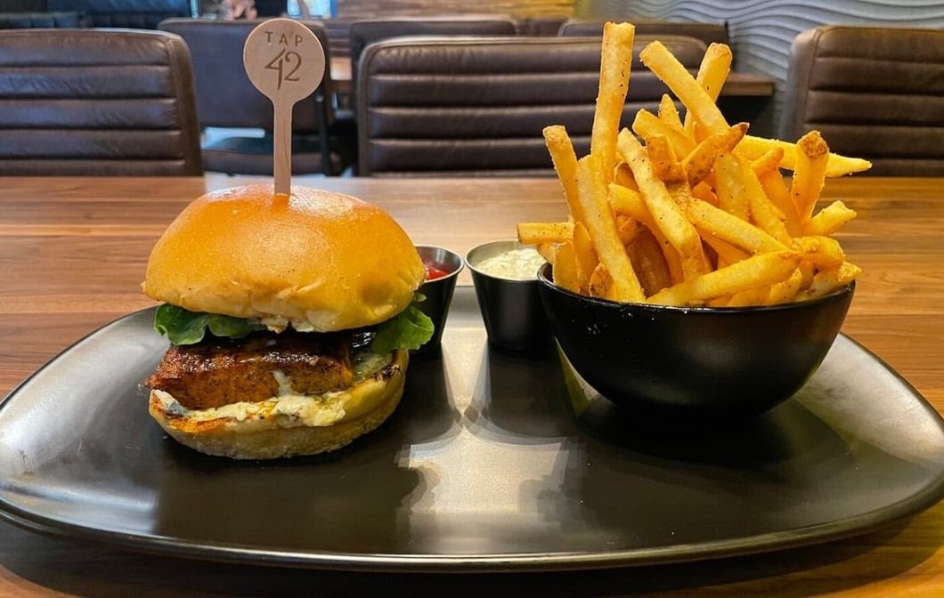 Tap 42 Craft Kitchen & Bar - Kendall by null