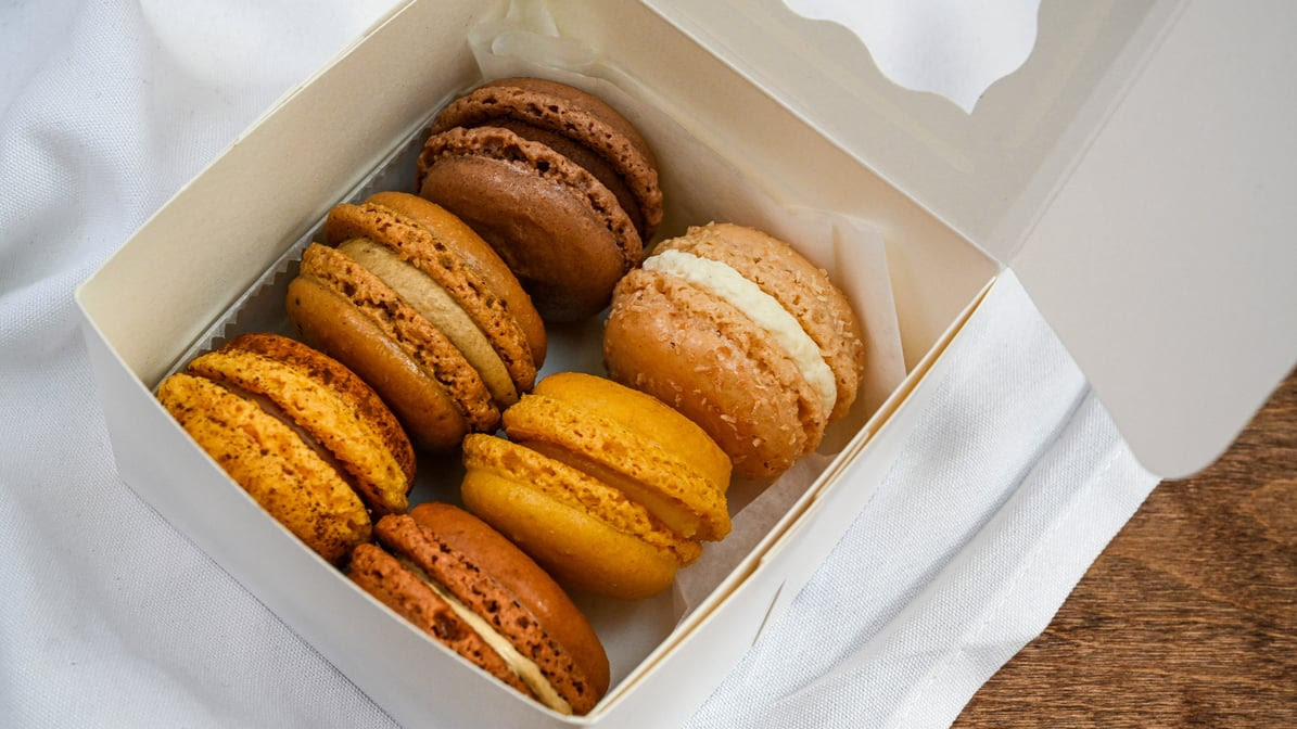 Le Macaron French Pastries by null