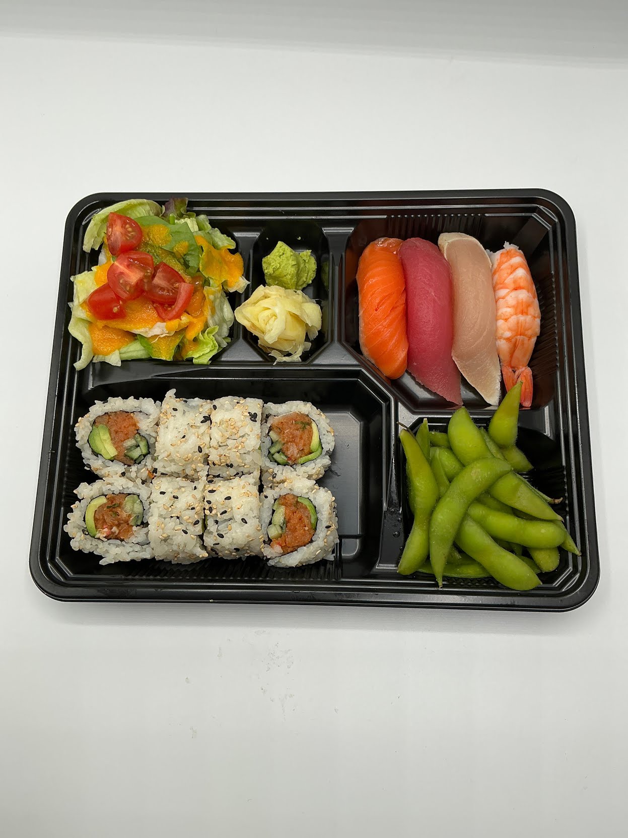 Mikan Sushi Bento by null